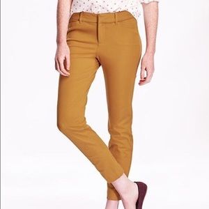Old Navy Mustard Pixie Pant
